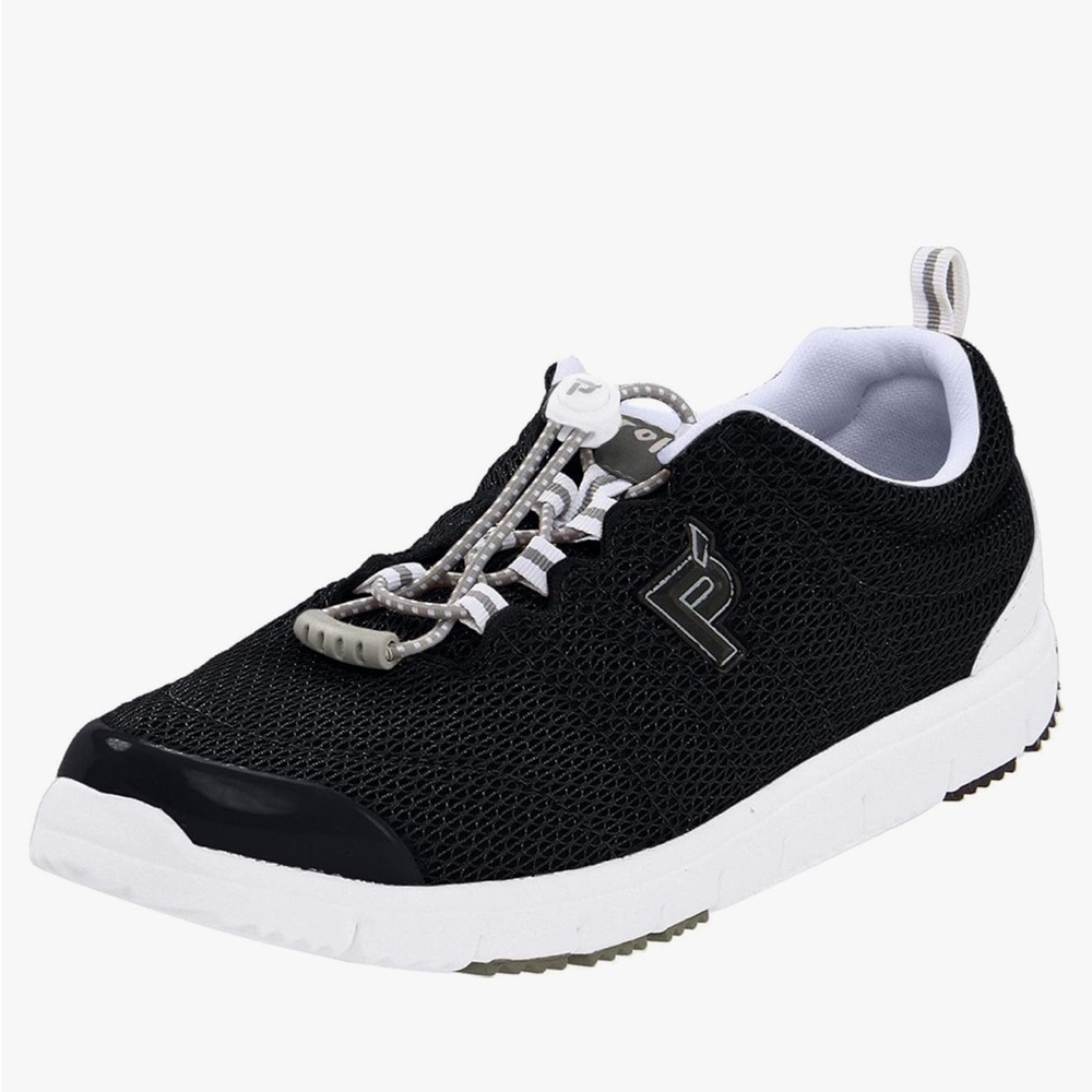 NWT: Women’s Black mesh Propét Travel walker 2 shoes size 6.5